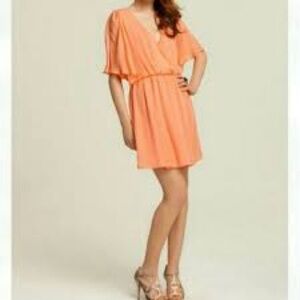 Alice + Olivia Silk Peach Casey Dolman V Neck Wrap Dress Elegant Cocktail Size M